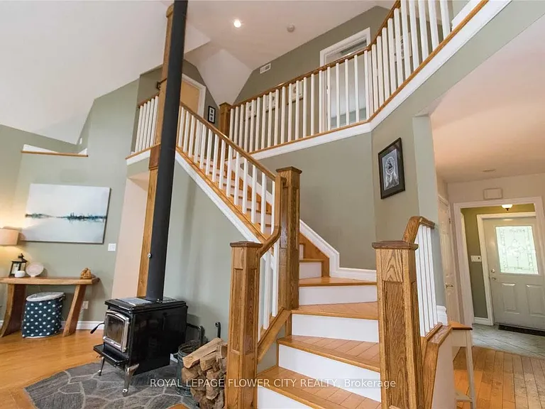 67 Regency Dr — Photo 20