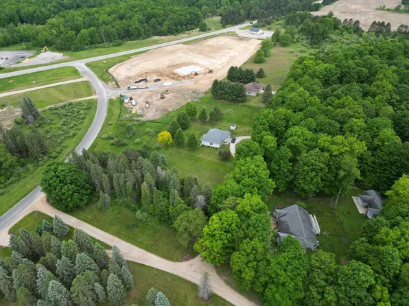 Juniper Dr Unit 37, Farwell, MI 48622