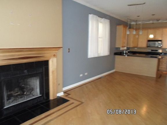 4th image of 912 N Hermitage Ave #2