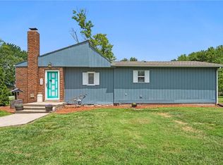 505 Lincoln St, Paola, KS 66071