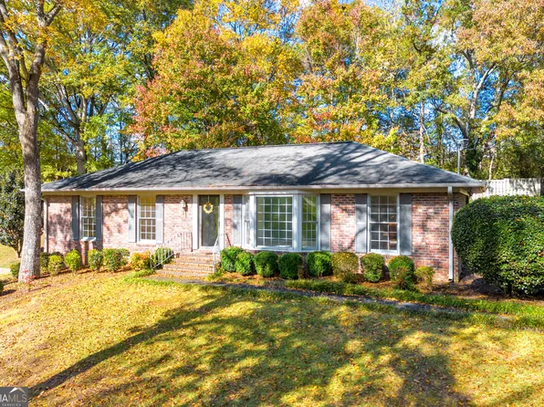 519 Pine Valley Dr, Royston, GA 30662