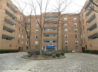 300 Fox Chapel Rd APT 318, Pittsburgh, PA 15238