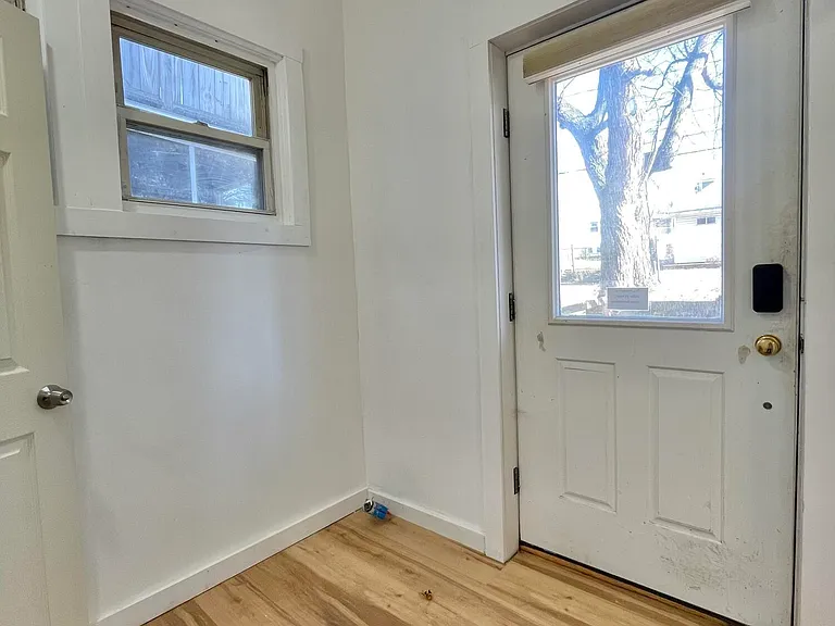 1028 N Webster Ave #1 — Photo 25