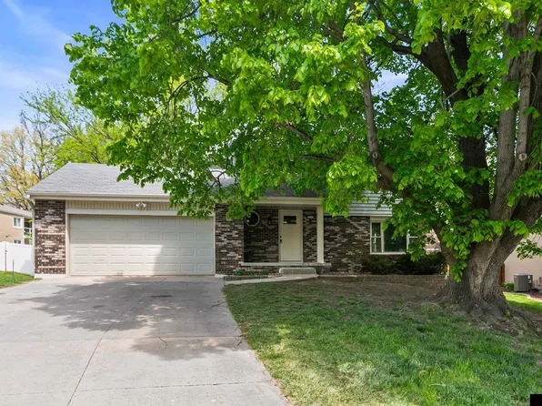 217 S 155th Ave, Omaha, NE 68154