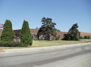 2190 Oxford Rd, Des Plaines, IL 60018