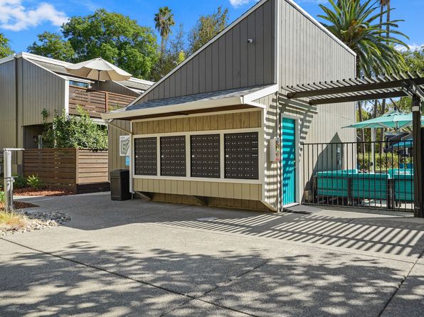 2949 Portage Bay #130