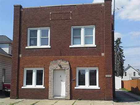 1st image of 616 1/2 W 7th St