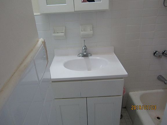 3rd image of 2304 Atlantic Ave APT 2R