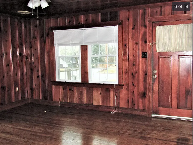 800 Fleming St — Photo 5