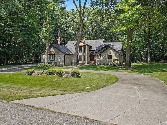 5th image of 3609 Winding Pine Dr