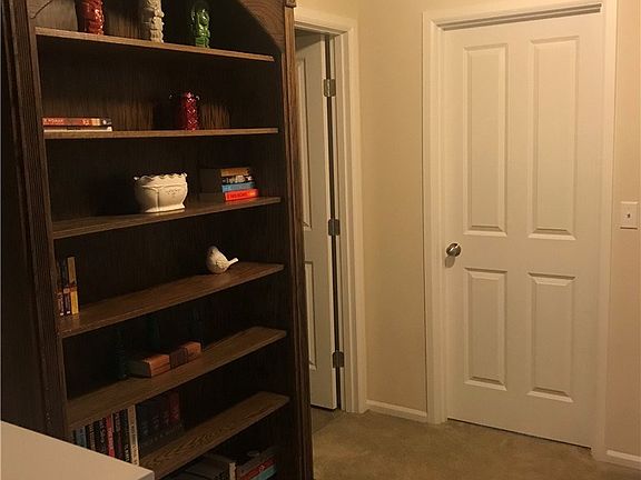 3rd image of 18630 117th Avenue Ct E