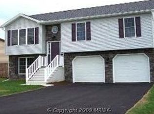 342 Cosell Dr, Chambersburg, PA 17201