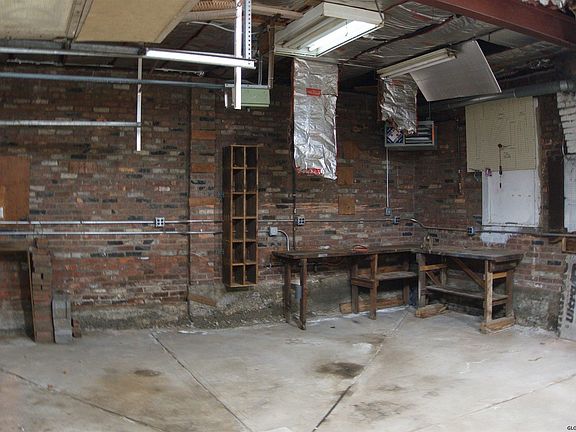 3rd image of 299 6th Ave