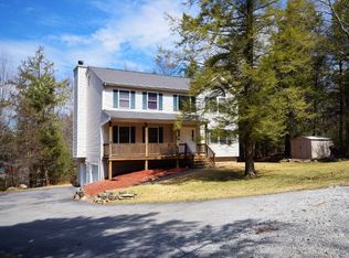 41 Carmel Rd, Hewitt, NJ 07421