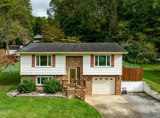 310 Brandonwood Dr, Johnson City, TN 37604