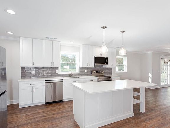 2nd image of 103 Barbara Ruth Dr NW