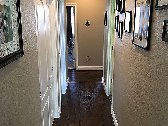 5th image of 5558 Rock Cliff Ct