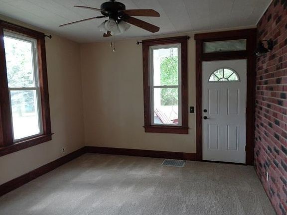 3rd image of 7736 Miranda Dr