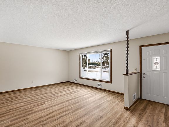 3rd image of 1081 Thorndale Ave #1097