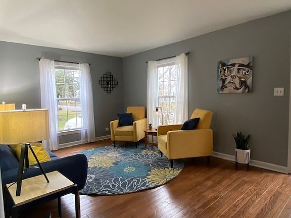 5th image of 5268 Rosslyn Ave