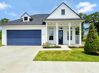202 Jagged Grove Ln, Youngsville, LA 70592