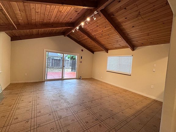 3rd image of 1281 Sabal Dr