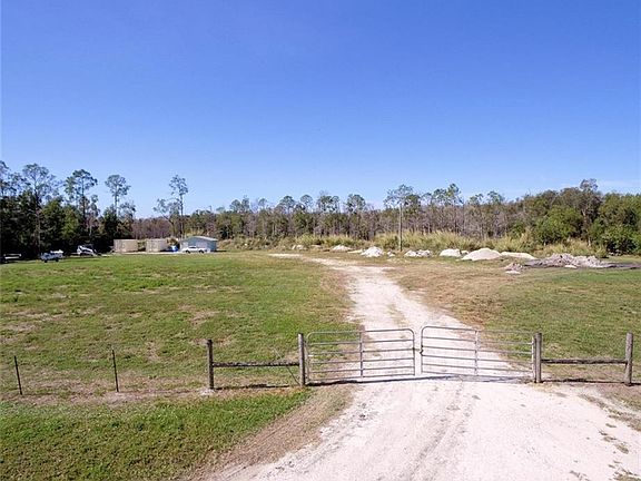 3rd image of 17130 Wobegon DR
