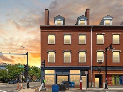 304 Essex St #1, Salem, MA, 01970