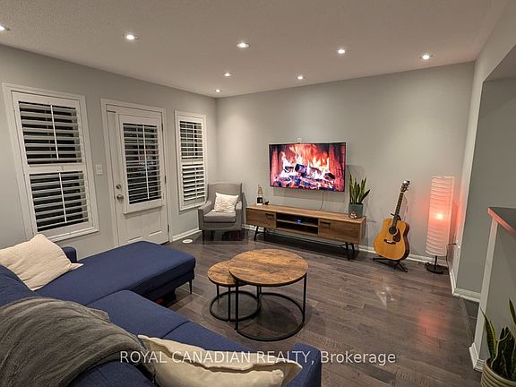 5th image of 24 Midhope Way
