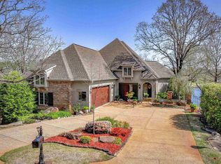 32 Pillar Ln, Hot Springs Village, AR 71909