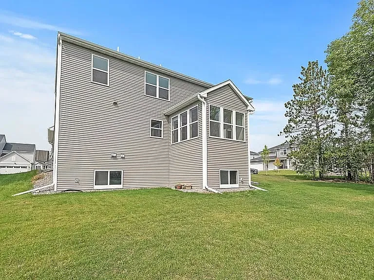 5898 Urbandale Ct N — Photo 27