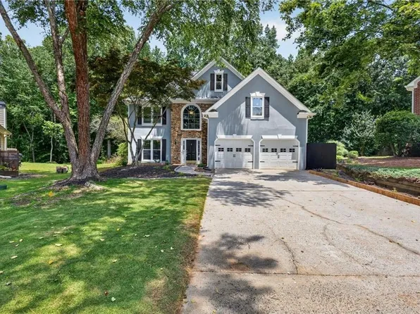 3827 Lance Bluff Ct, Duluth, GA 30097