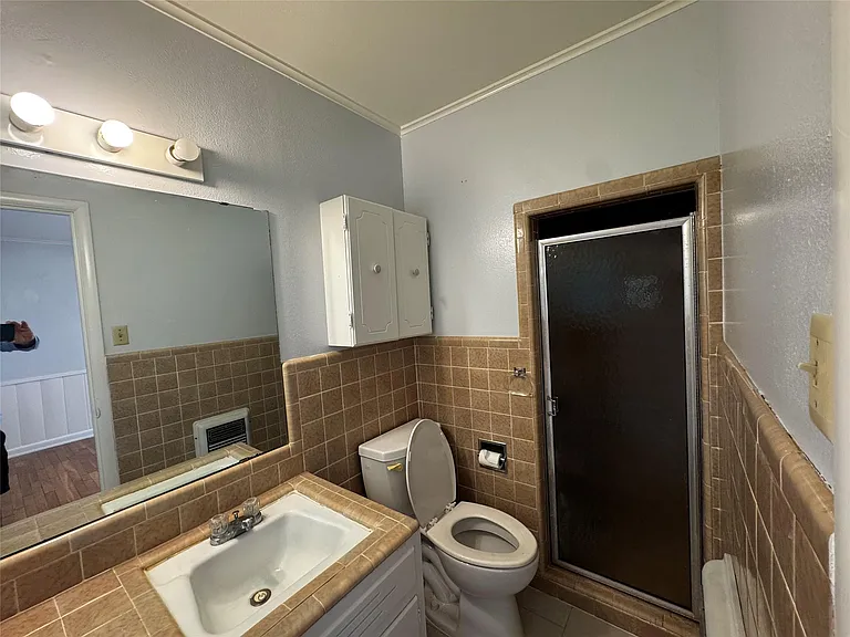 2928 College Cir — Photo 4
