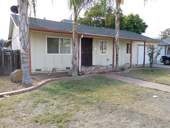 3rd image of 3802 Kenmore Dr S