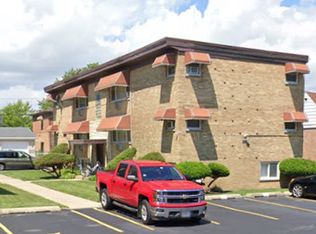 4416 River Rd APT 2W, Schiller Park, IL 60176