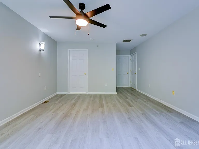 34 Forest Dr — Photo 30