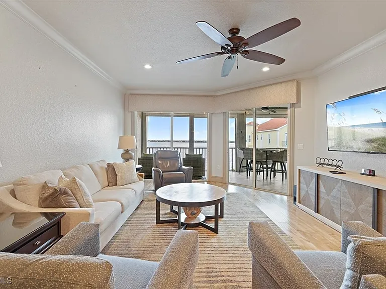 4235 SE 20th Pl #C404 — Photo 10