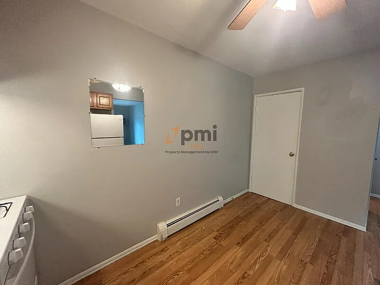 105 Harrington Ave #6 — Photo 3