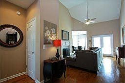 4th image of 2739 Maylon Dr