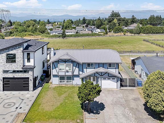 2nd image of 32745 Okanagan Dr