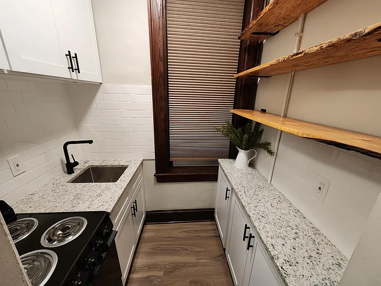 723 N Lime St #1 — Photo 6