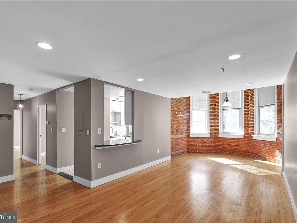 1st image of 917 Columbia Ave Suite 223