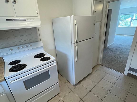 2nd image of 355 Orchard Dr