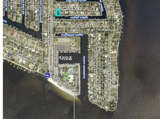 1106 Lincoln Ct, Cape Coral, FL 33904
