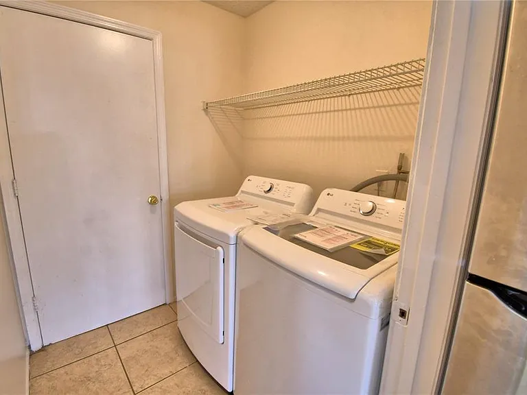 11701 Minto Ct — Photo 15