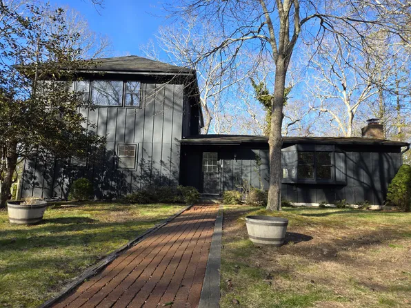 12 Fox Hunt Ln, Amagansett, NY 11930