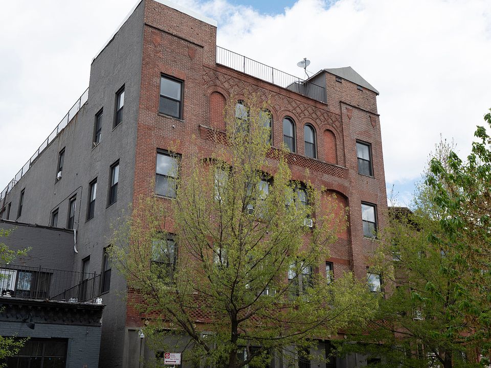 1st image of 101 Jefferson Ave #1LA
