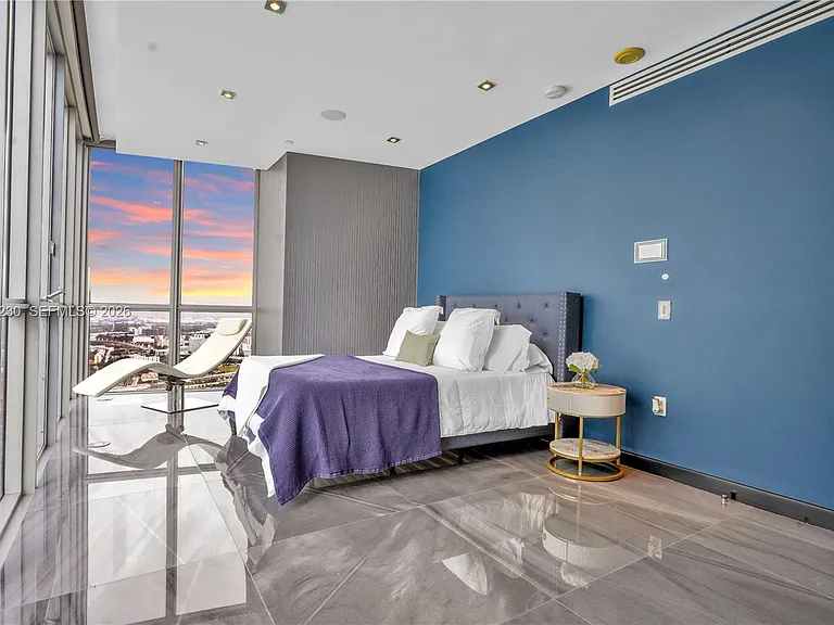 1100 Biscayne Blvd #6001 — Photo 36