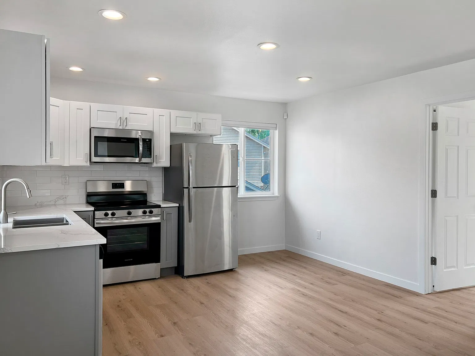 1 bed, 629 sqft, $1,950 — Photo 2
