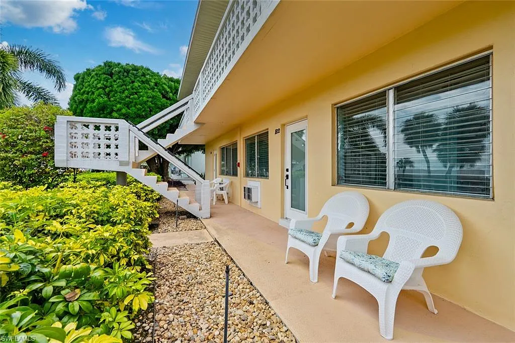 2 bed, 1.0 bath, 850 sqft, $2,700 — Photo 3